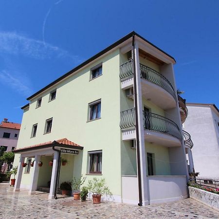 Apartments Villa Mara Ровинь Экстерьер фото