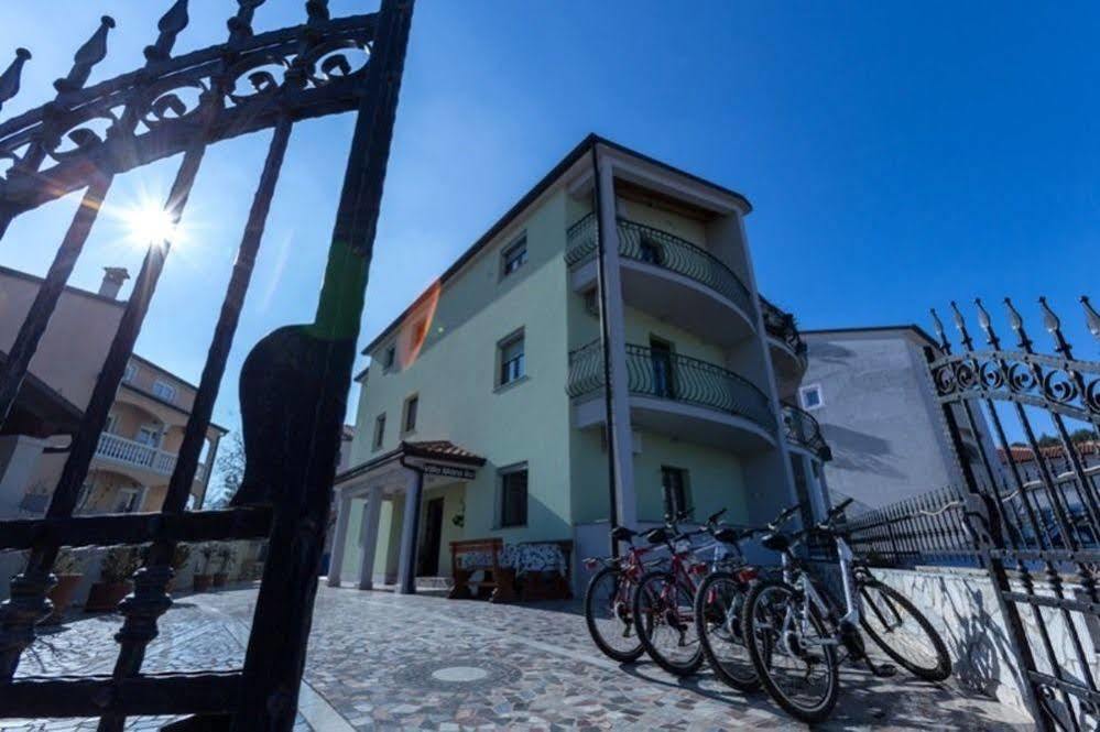 Apartments Villa Mara Ровинь Экстерьер фото