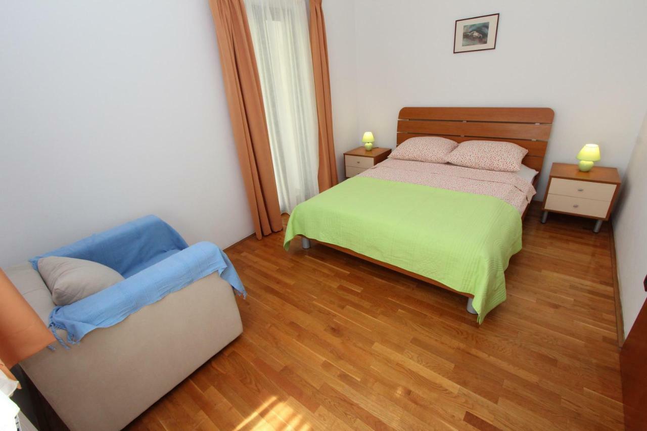 Apartments Villa Mara Ровинь Экстерьер фото